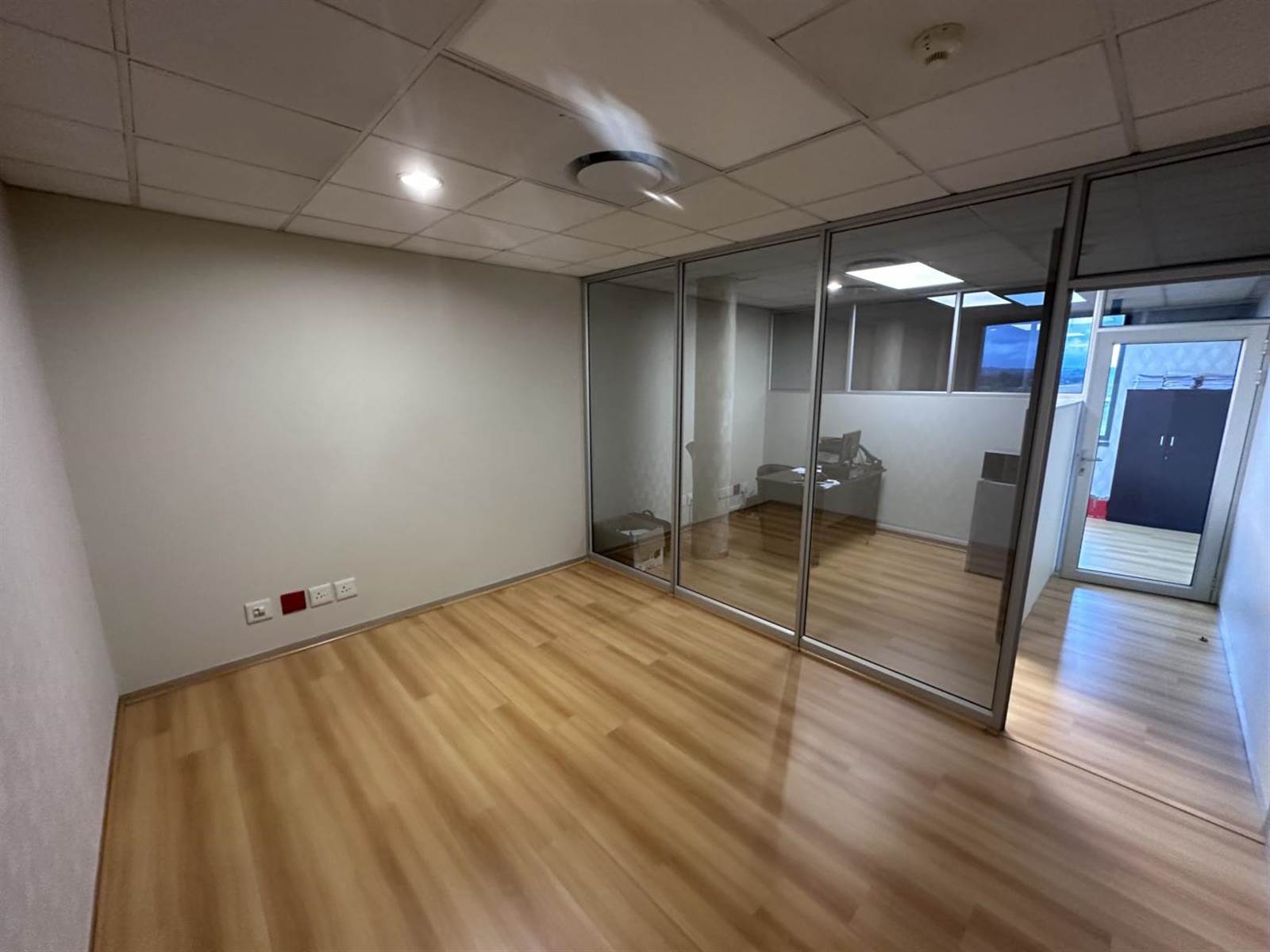 20000  m² Office Space in Menlyn photo number 10