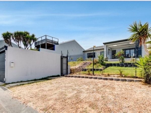 3 Bedroom House 3 Bedroom House