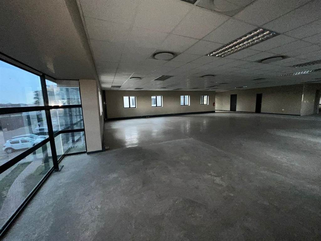 330  m² Commercial space in Strubens Valley photo number 7