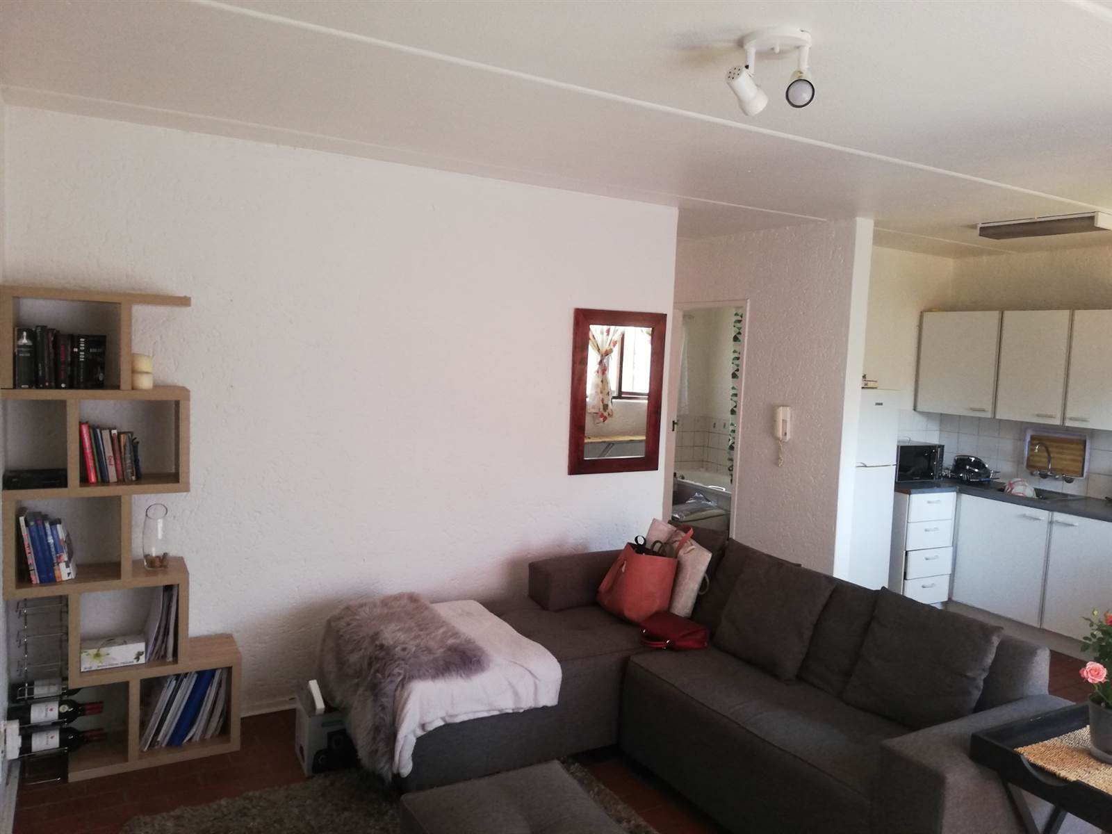1 Bed Simplex in Auckland Park photo number 7