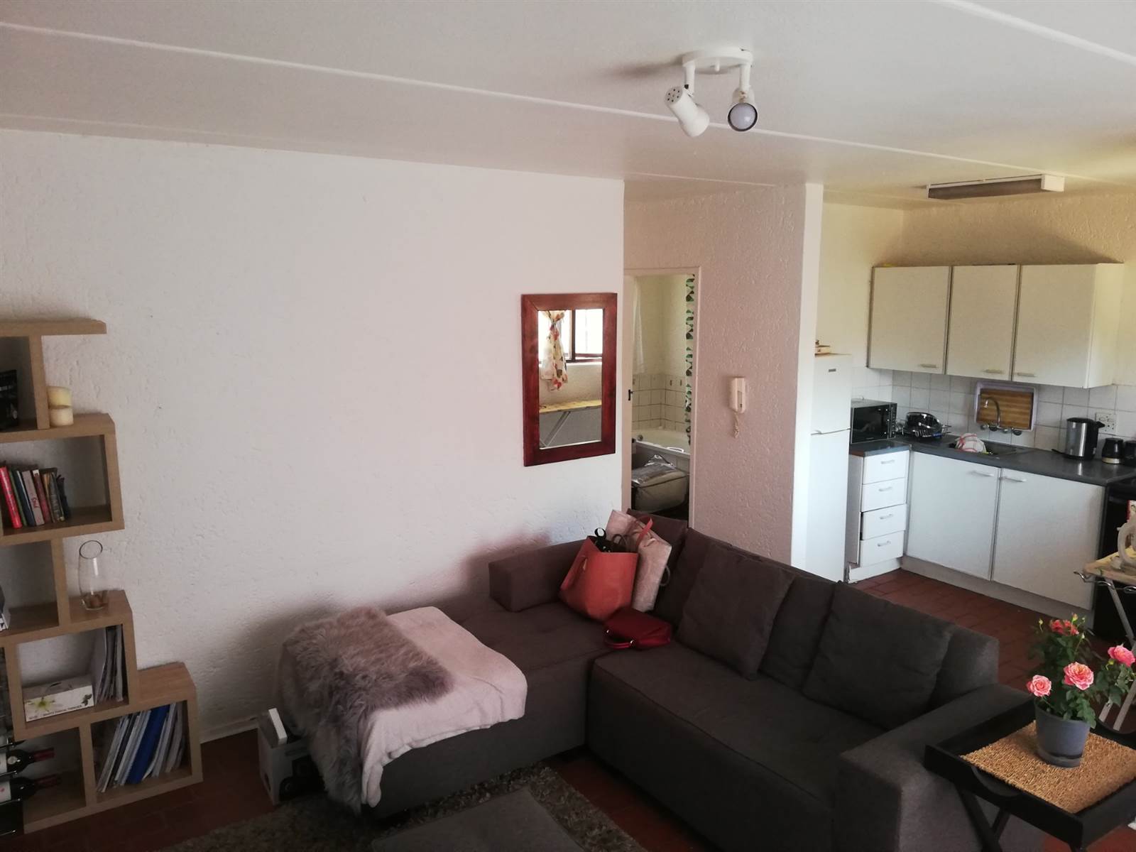 1 Bed Simplex in Auckland Park photo number 8