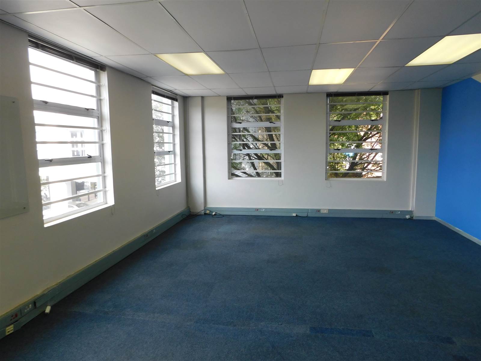 937  m² Commercial space in Kensington B photo number 19