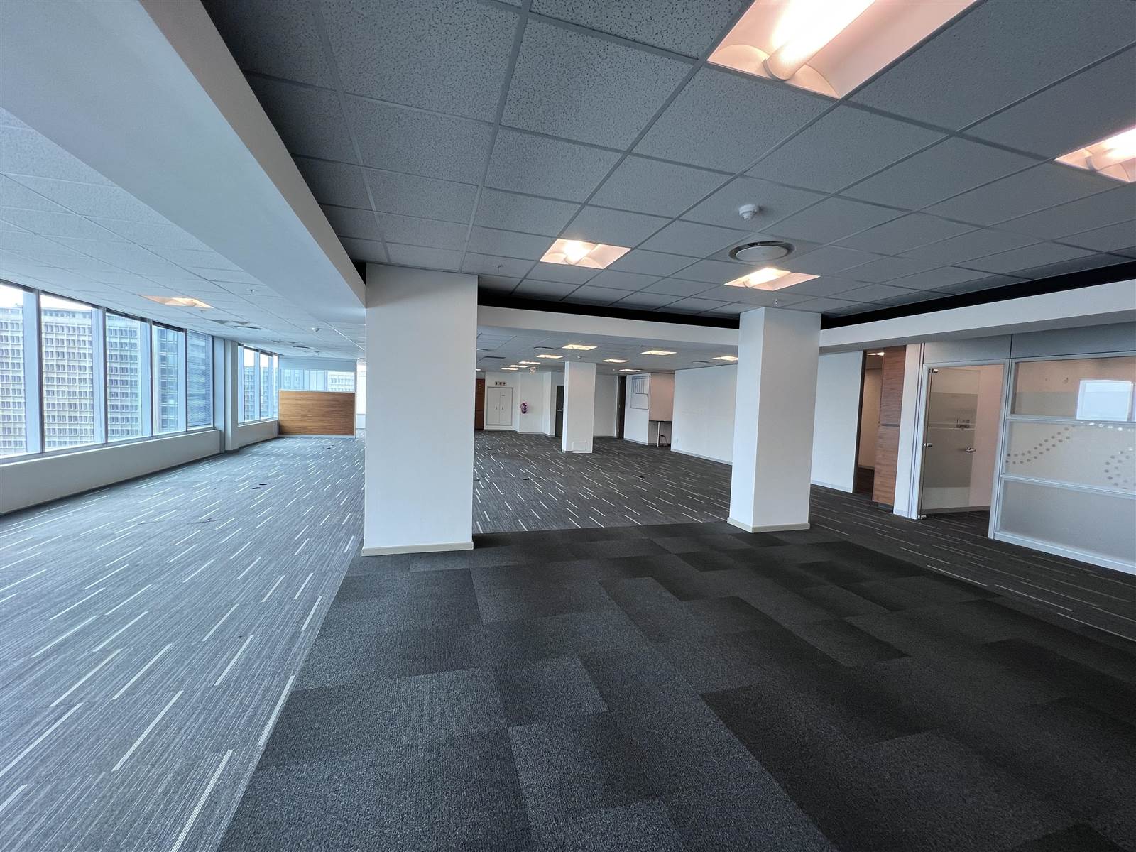 561  m² Commercial space in Cape Town City Centre photo number 6