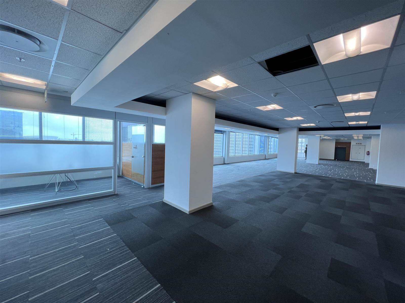 561  m² Commercial space in Cape Town City Centre photo number 13