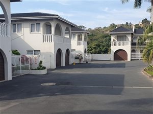 3 Bed Apartment in Oaklands