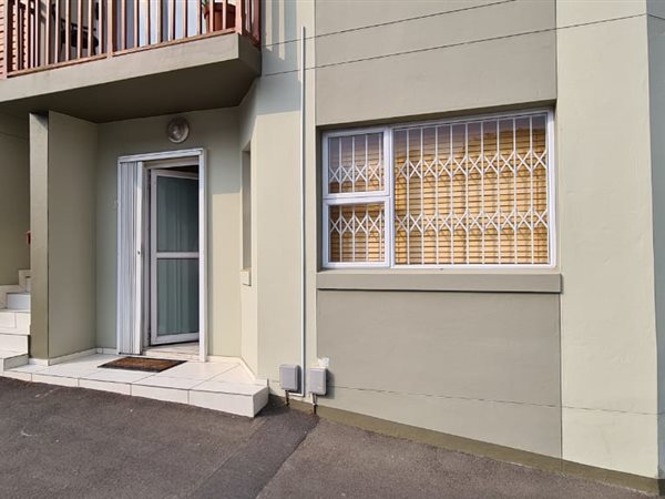2 Bedroom Flat 2 Bedroom Flat