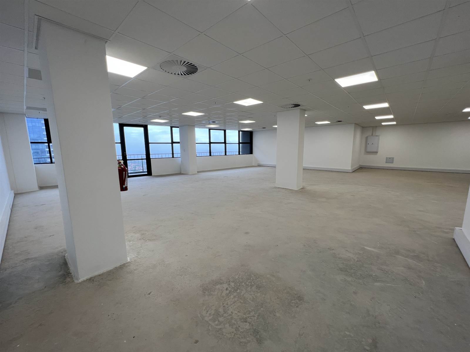 187  m² Office Space in Umhlanga Rocks photo number 10