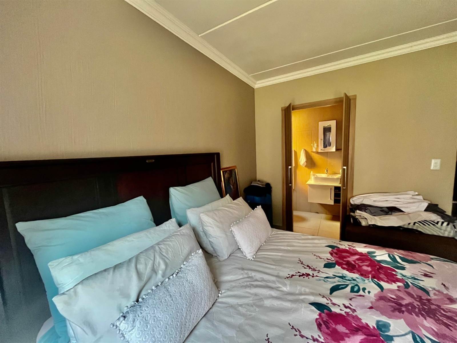 3 Bed Apartment in Pretoria West photo number 12