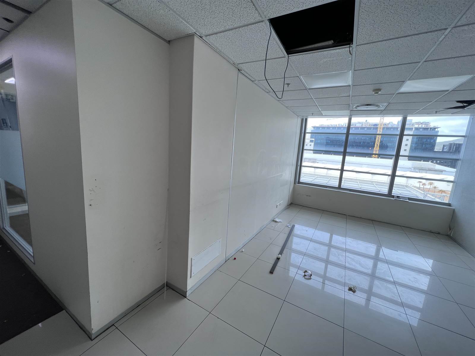 1718  m² Commercial space in Cape Town City Centre photo number 26