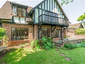 Townhouse in Hillcrest Central