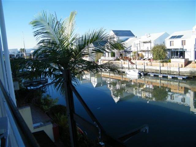 2 Bed Apartment in Knysna Quays photo number 1