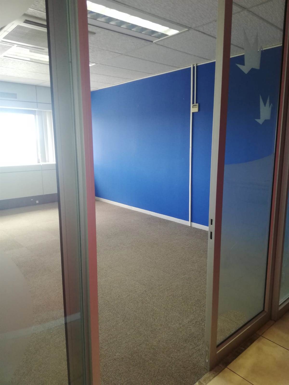 1147.25  m² Office Space in Bellville Central photo number 18