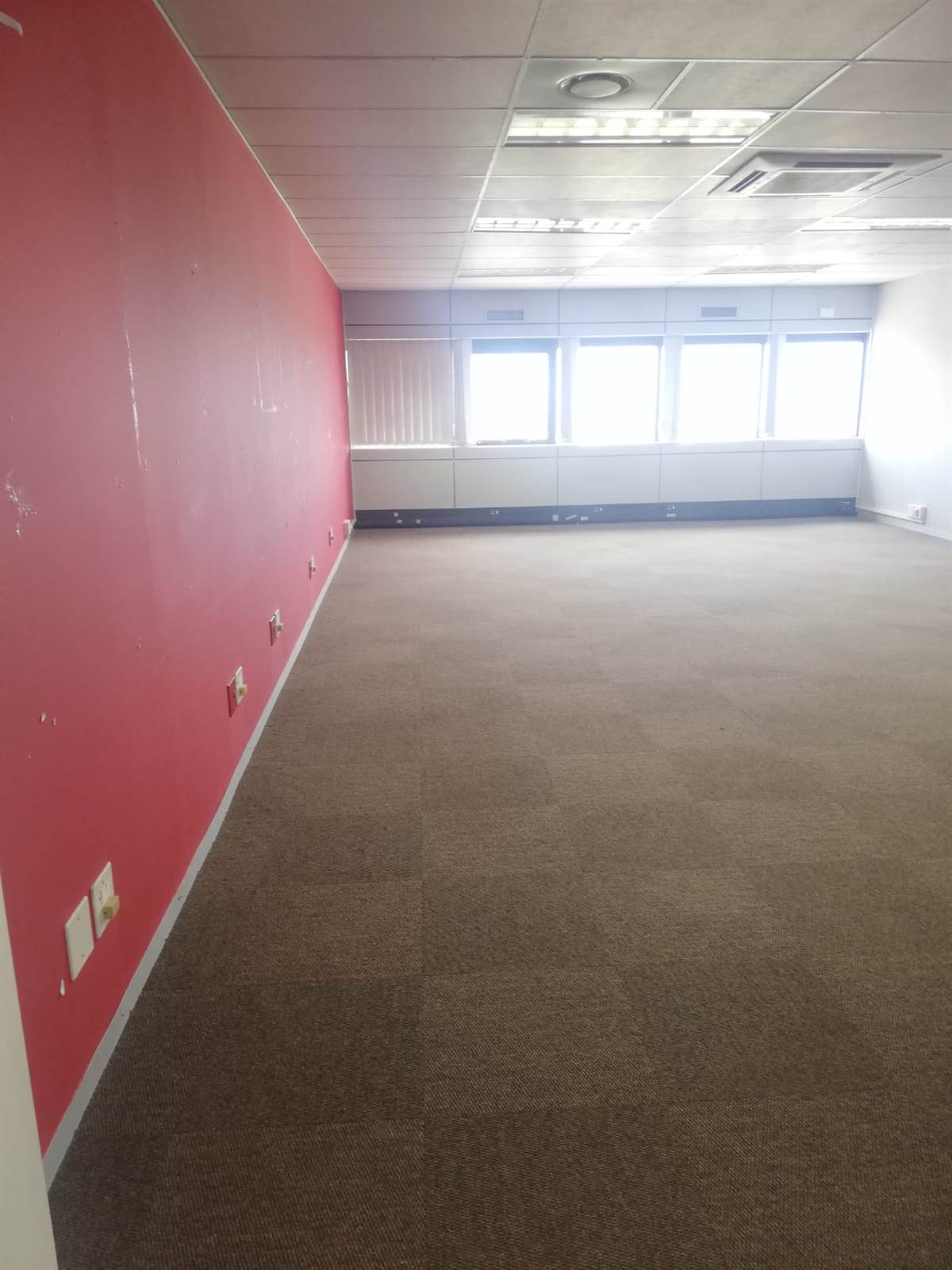 1147.25  m² Office Space in Bellville Central photo number 10