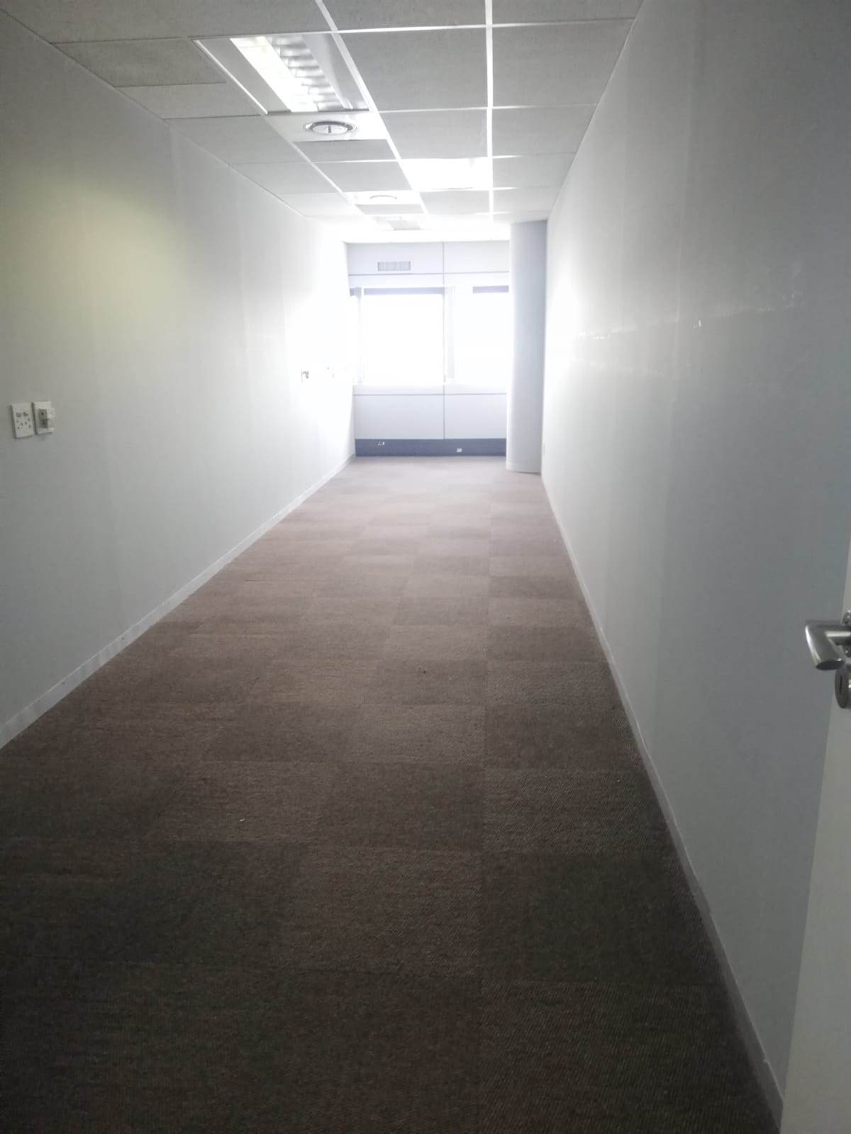 1147.25  m² Office Space in Bellville Central photo number 12