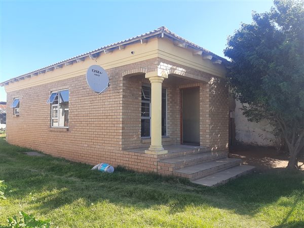 2 Bedroom House
