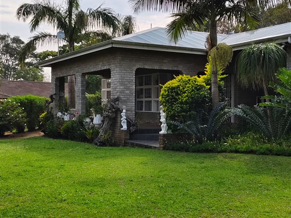 4 Bedroom House 4 Bedroom House