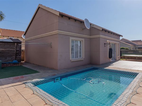 3 Bedroom Townhouse
