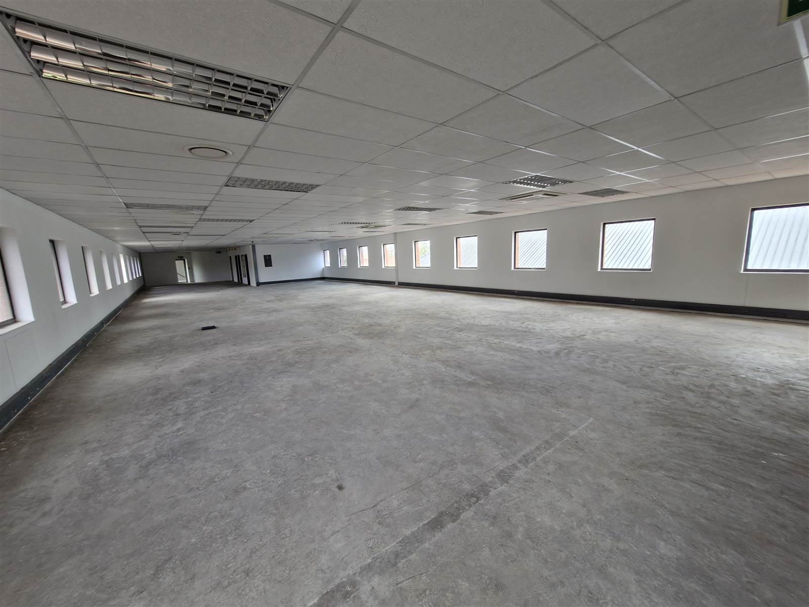 3229  m² Industrial space in Waterfall Estate photo number 8