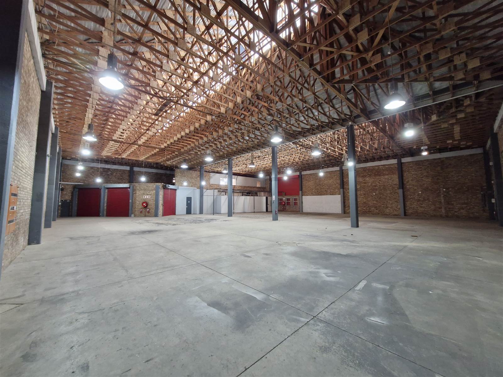 3229  m² Industrial space in Waterfall Estate photo number 4