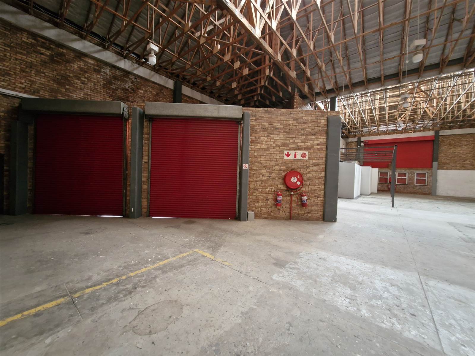 3229  m² Industrial space in Waterfall Estate photo number 7