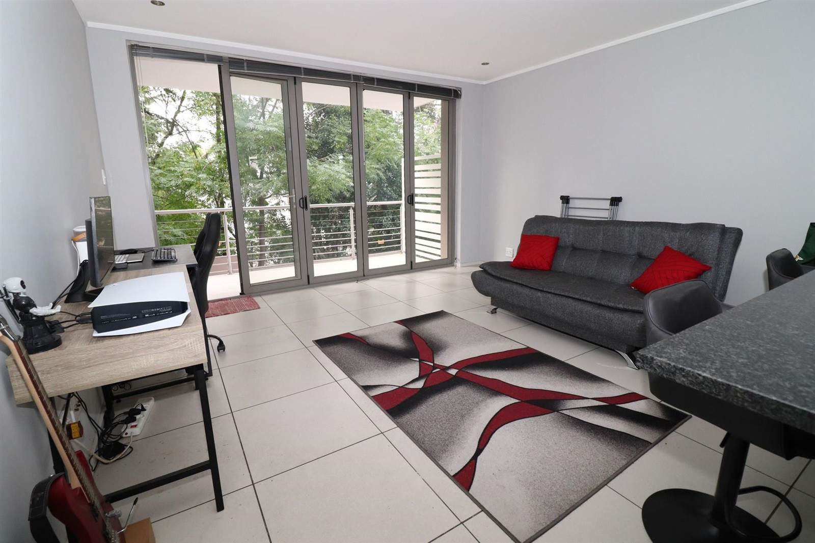 1 Bed Apartment in Rivonia photo number 2