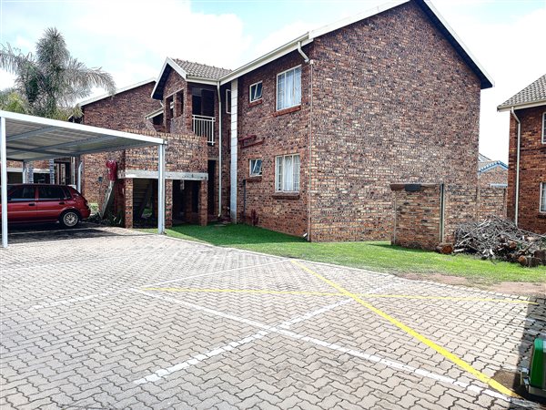 2 Bedroom Townhouse 2 Bedroom Townhouse