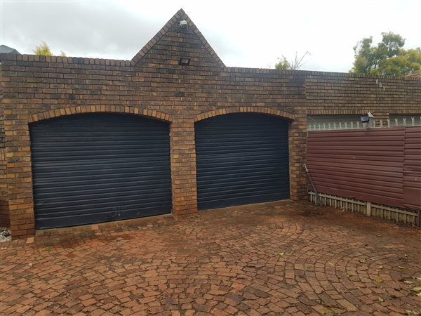 3 Bedroom House 3 Bedroom House