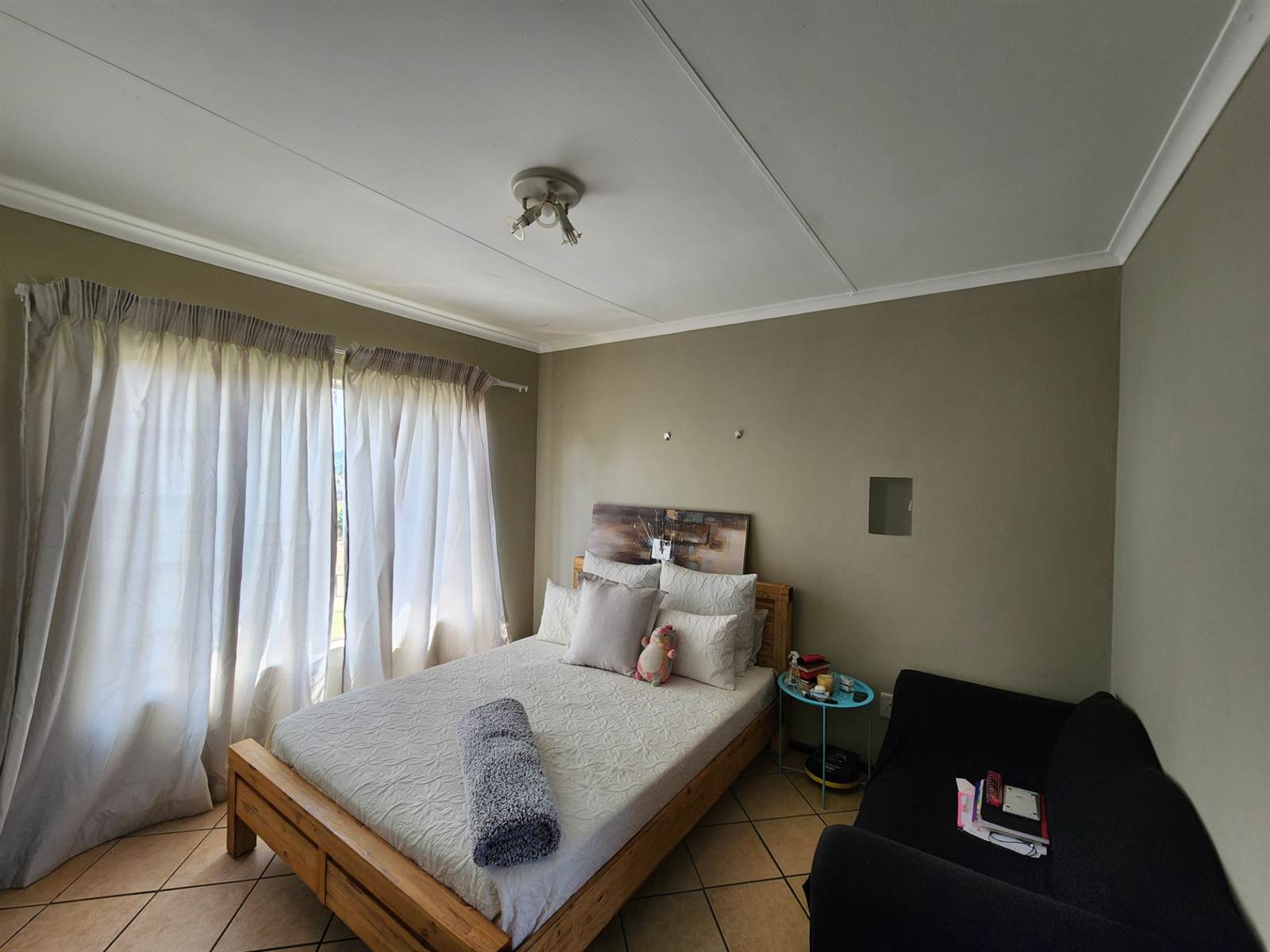 3 Bed Apartment in Grobler Park photo number 23