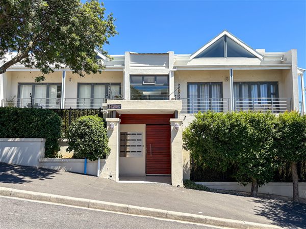 2 Bedroom Flat 2 Bedroom Flat