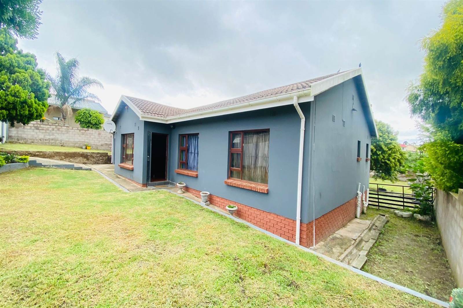 4 Bed House in Southernwood photo number 5