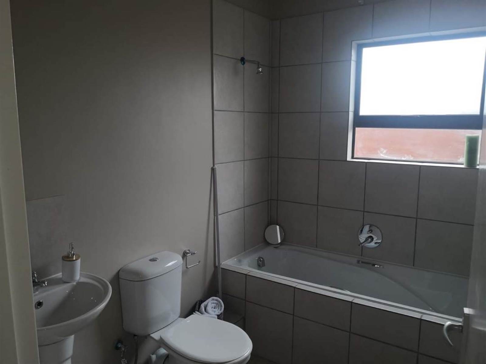 2 Bed House in Trichardt photo number 16