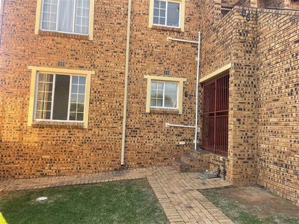 2 Bed Townhouse