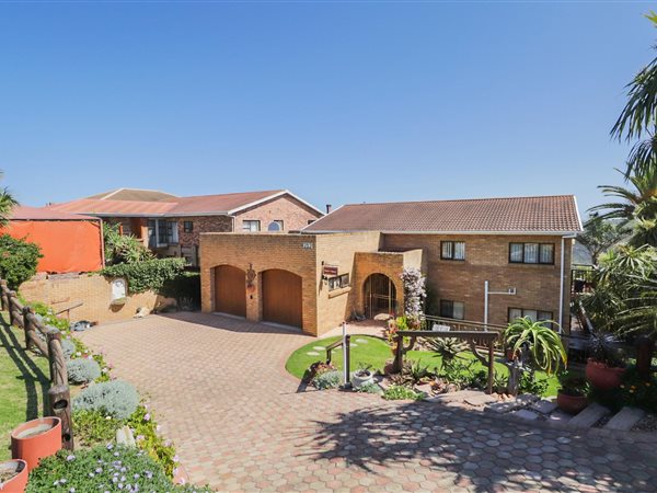 3 Bed House in Herolds Bay