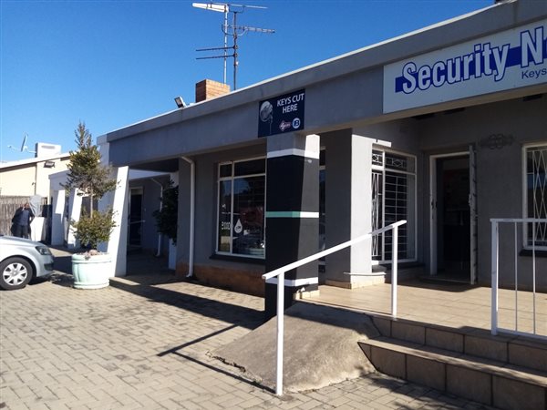 300  m² Retail Space in Northmead