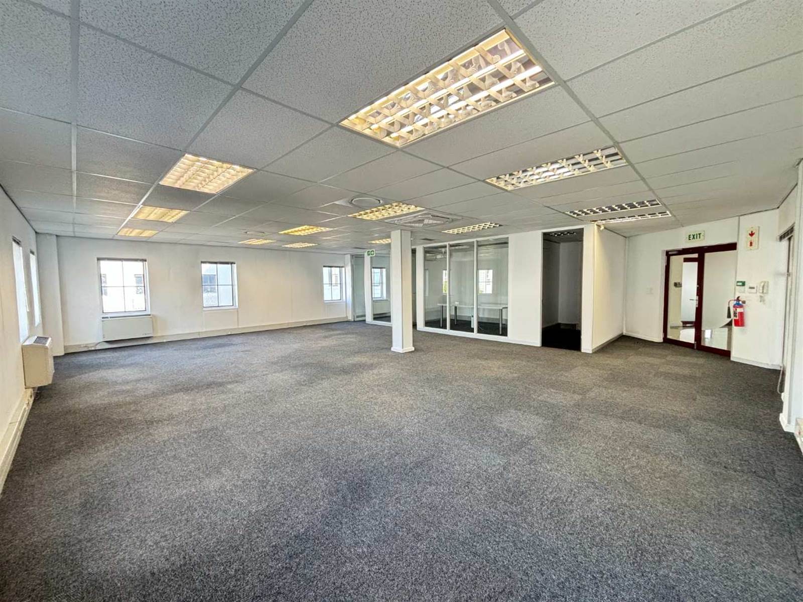 132  m² Office Space in Techno Park photo number 4