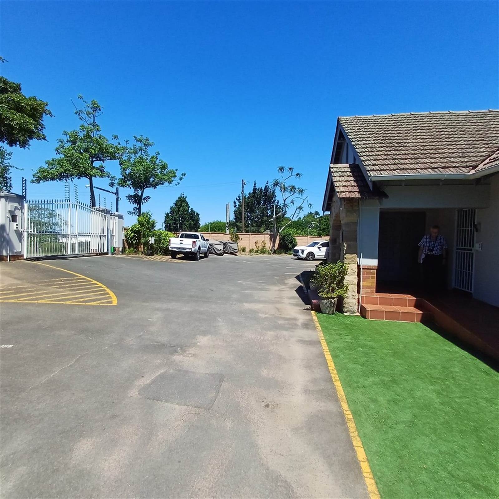 325  m² Commercial space in Westville photo number 18