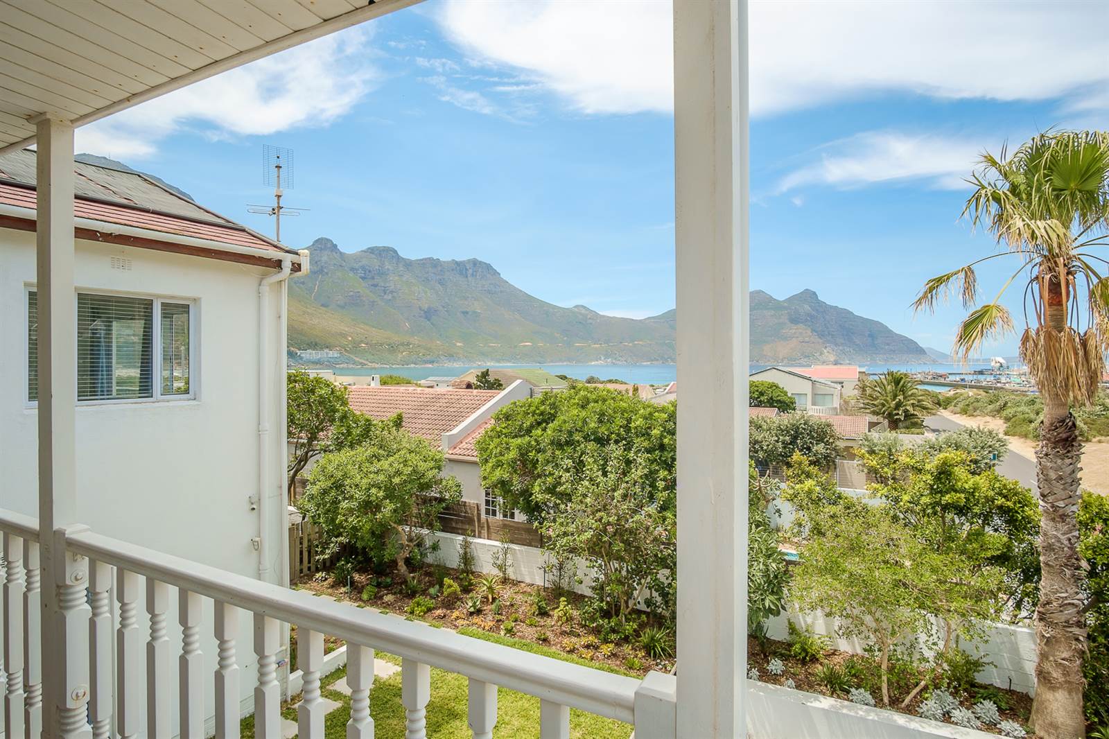 4 Bed House in Hout Bay and surrounds photo number 24