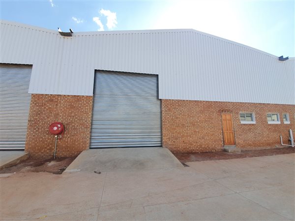 537  m² Industrial space