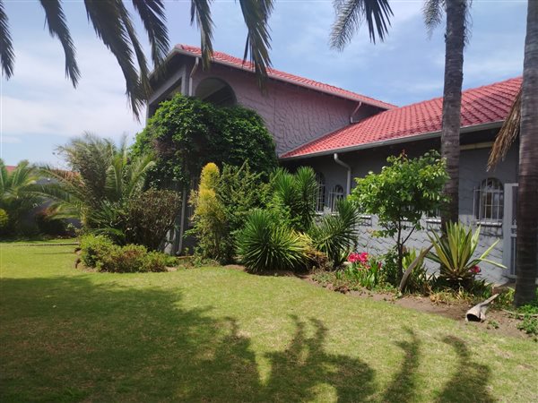 4 Bedroom House 4 Bedroom House