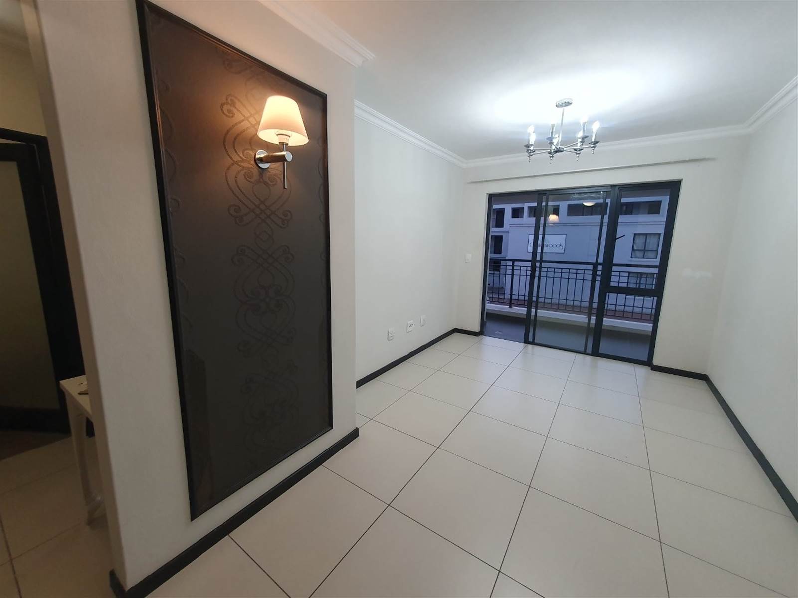2 Bed Apartment in Rivonia photo number 5