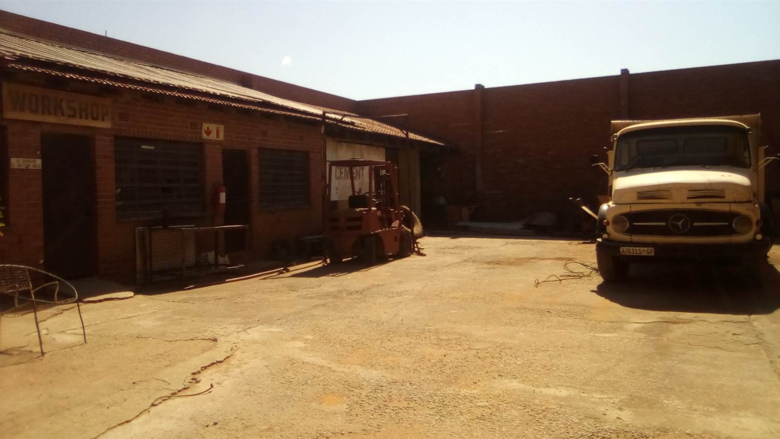 Commercial space in Tembisa photo number 4