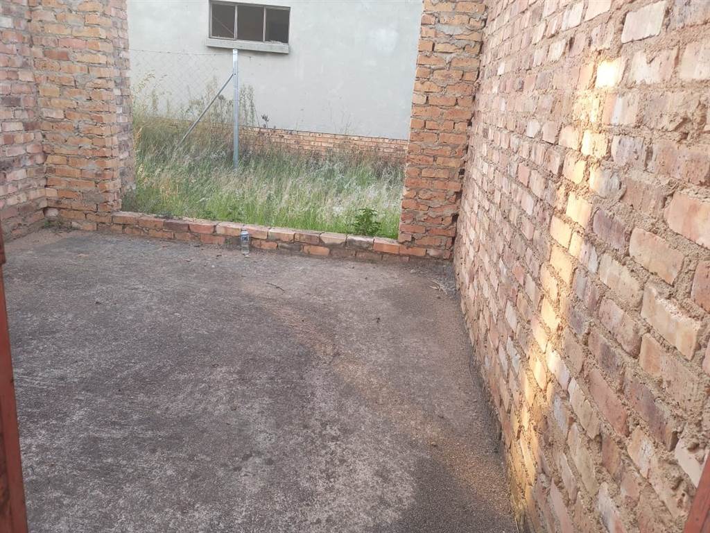 3 Bed House in Tweefontein photo number 4