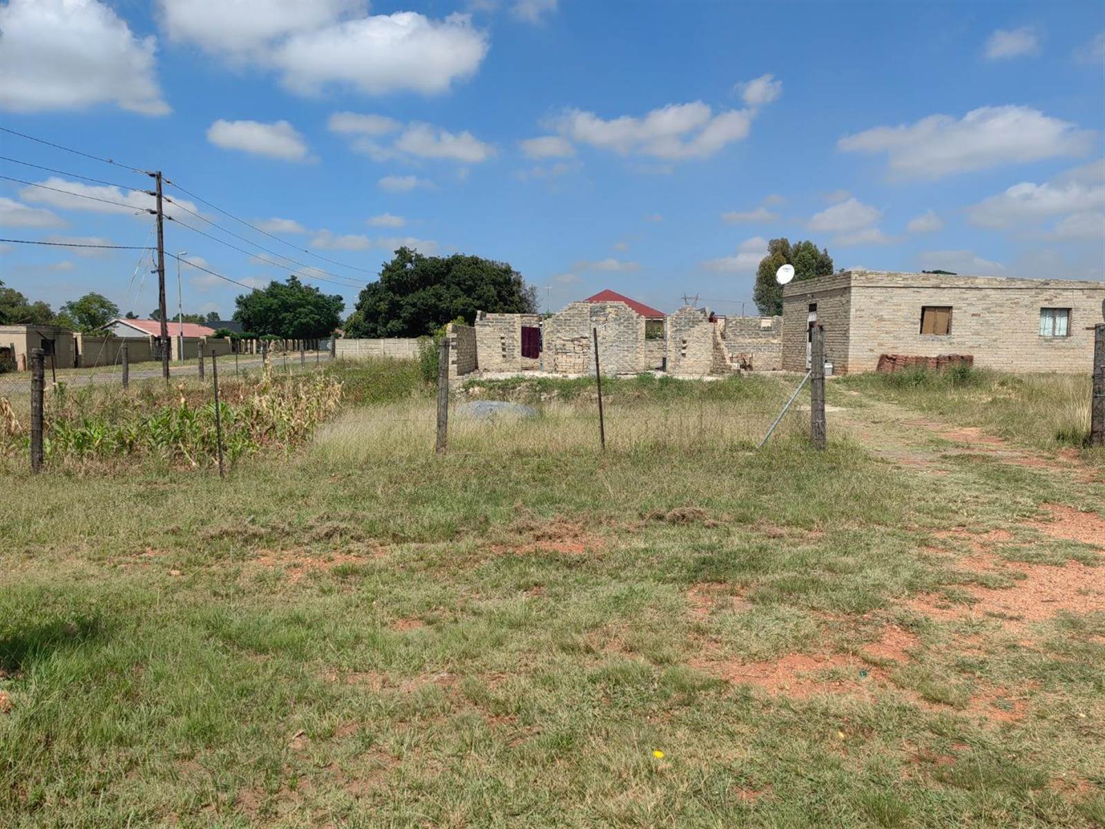 1250 m² Land available in Daleside photo number 3