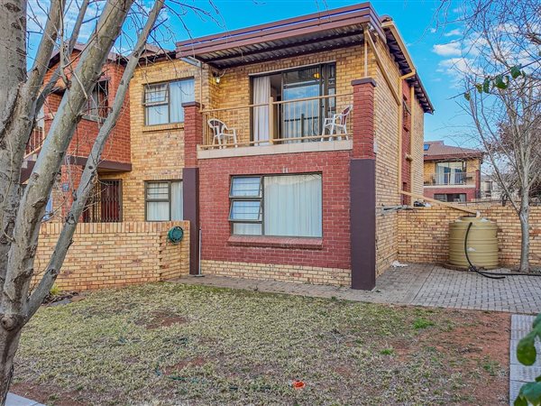 2 Bedroom Simplex 2 Bedroom Simplex