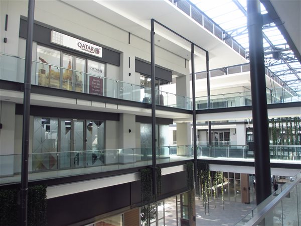 212  m² Commercial space in Fourways