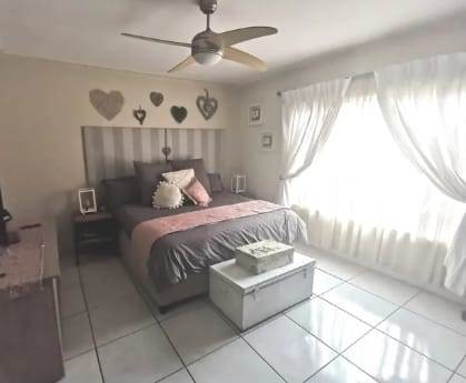 4 Bed House in Kempton Park Central photo number 9