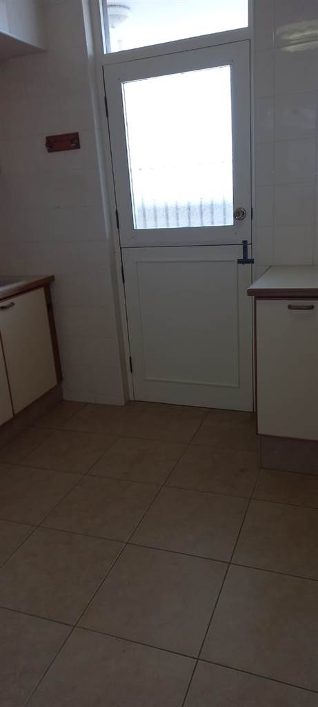 2.5 Bed Apartment in Musgrave photo number 12