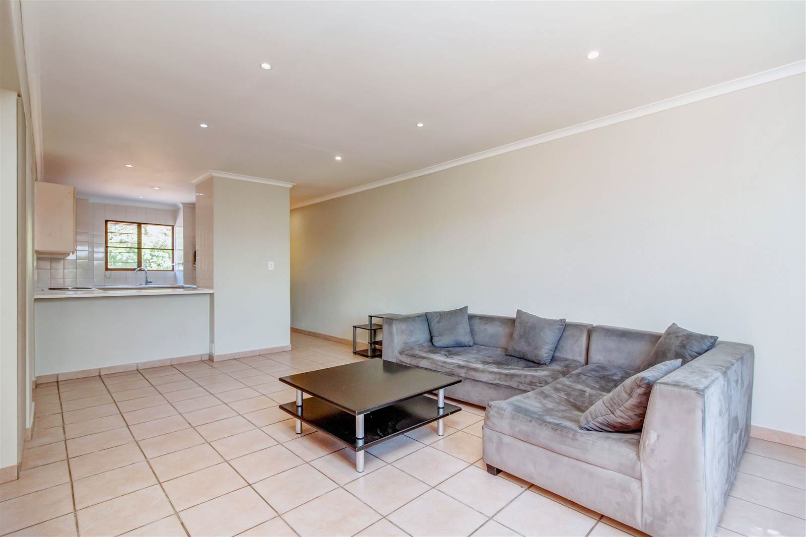 2 Bed House in Sunninghill photo number 8