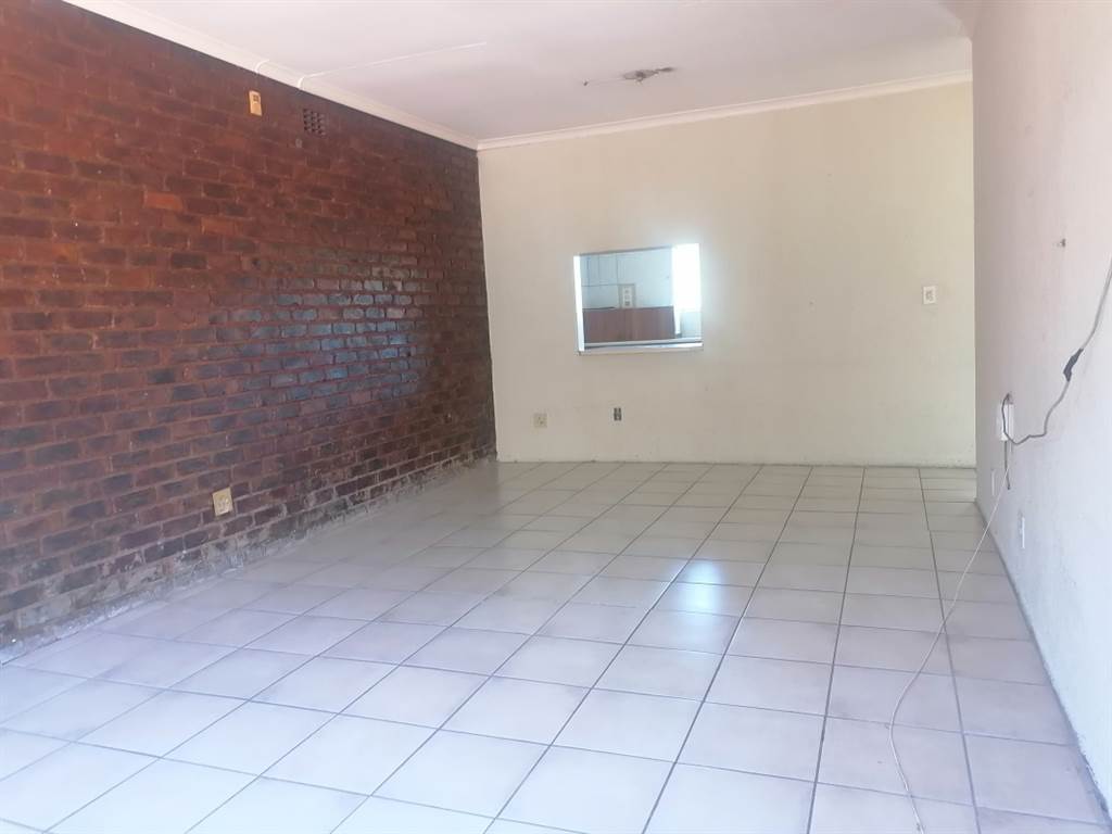 3 Bed Cluster in Kempton Park Central photo number 5