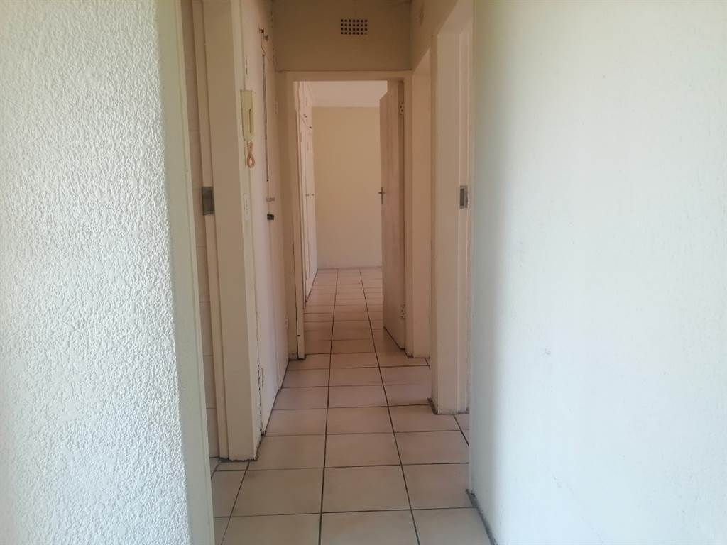 3 Bed Cluster in Kempton Park Central photo number 6